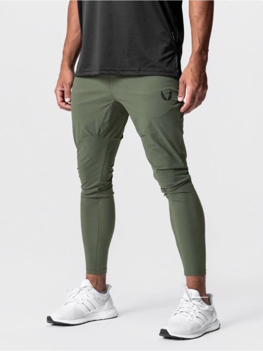 NWT ASRV 0699. Tetra-Lite Hybrid Jogger - Olive Green - Small